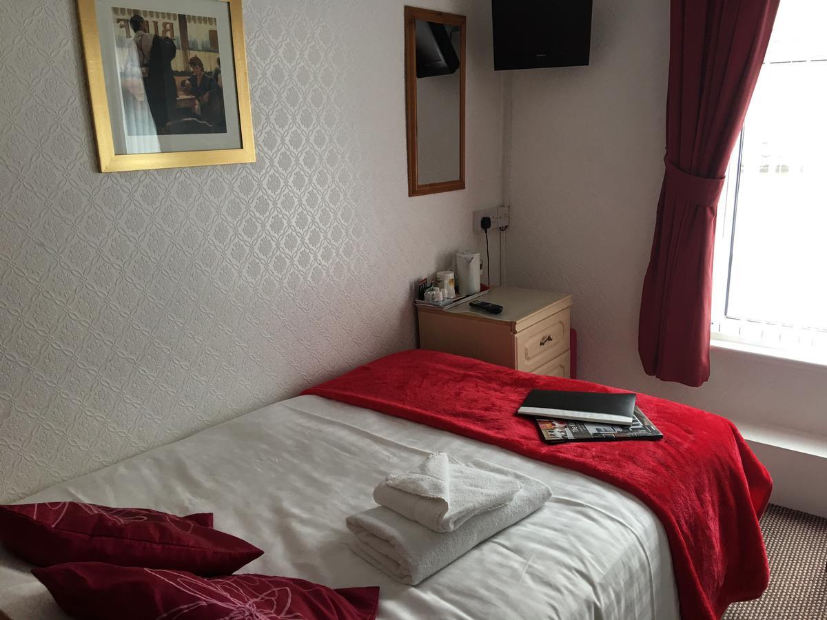 Kingscliff Bed & Breakfast Blackpool Exterior photo